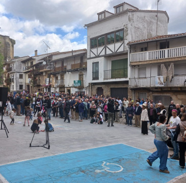 Zamora guarda silencio por las víctimas del atentado de Barcelona 