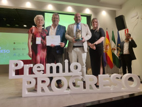 Talayuela recoge en Córdoba el premio por su sistema de sensores en pasos de peatones