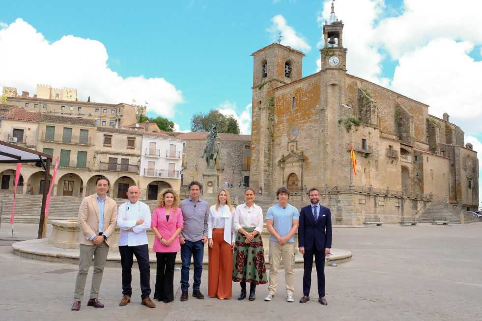 María Guardiola pone en valor la presencia de MasterChef Celebrity en Trujillo