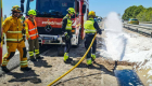 Los bomberos excarcelan a dos atrapados en un accidente en la A-5