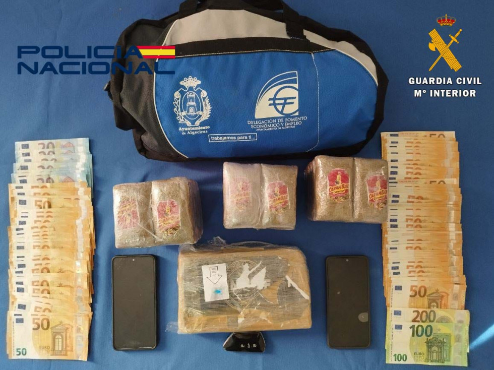 Interceptado un hombre con cuatro kilos de cocaína y hachís en Badajoz