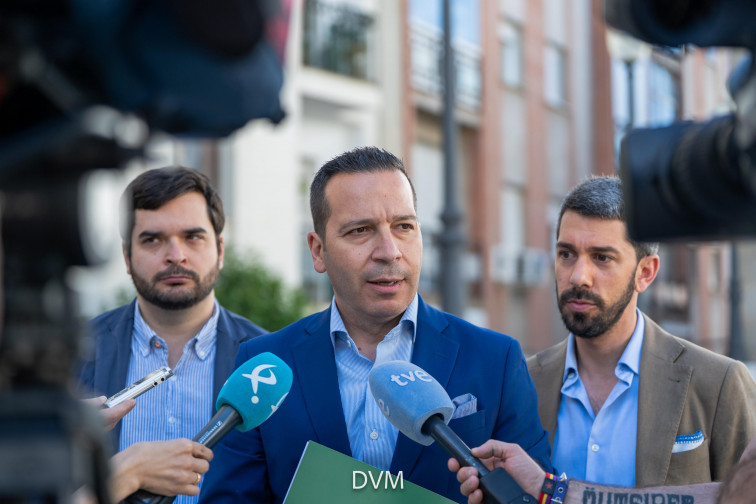 Vox intenta frenar el aforamiento de Gallardo y pide eliminar privilegios a los diputados