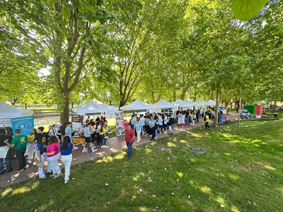 El ambiente de la feria de la FP de Moraleja en imágenes