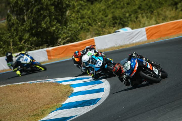 El joven piloto de Eljas, Rodrigo Domínguez, continúa su ascenso en el motociclismo profesional