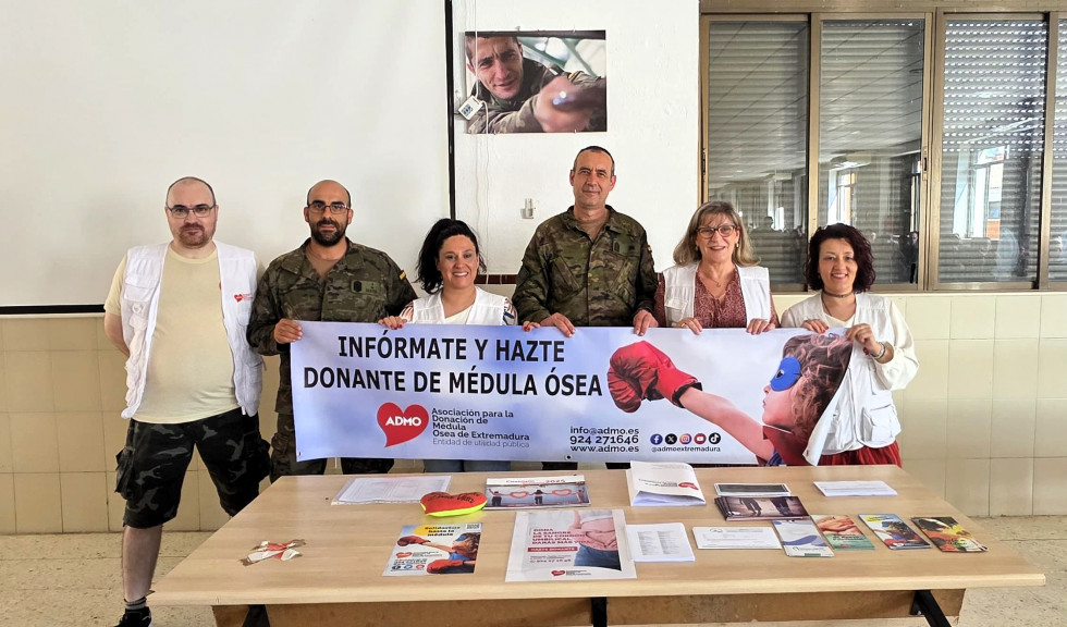 El ejército que salva vidas sin armas: más de mil soldados reciben formación sobre donación de médula