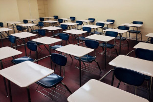 Piden la suspensión inmediata de empleo para el profesor de música acusado de abusos sexuales