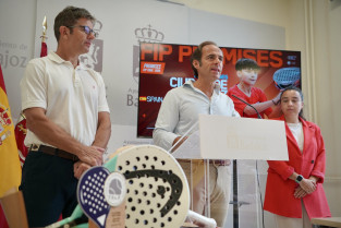 Un centenar de parejas disputará en Badajoz un torneo internacional de pádel para menores