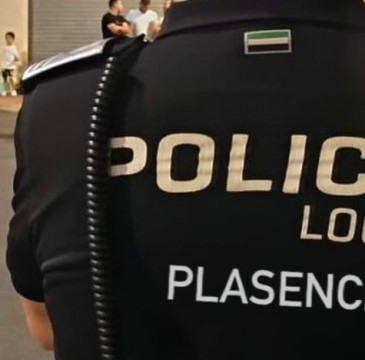 Zamora guarda silencio por las víctimas del atentado de Barcelona 