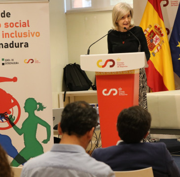 Zamora guarda silencio por las víctimas del atentado de Barcelona 