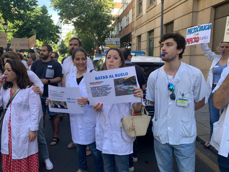 Huelga médica en Extremadura: 400 personas se concentran en Badajoz y Cáceres