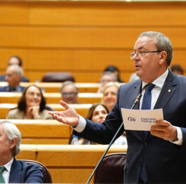 Zamora guarda silencio por las víctimas del atentado de Barcelona 