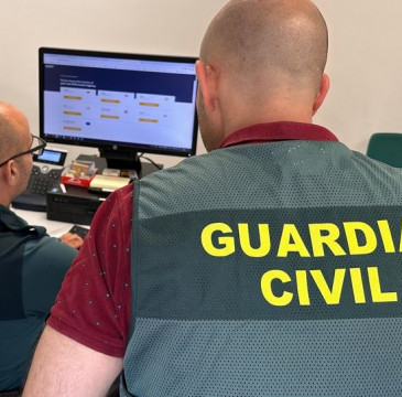 Zamora guarda silencio por las víctimas del atentado de Barcelona 
