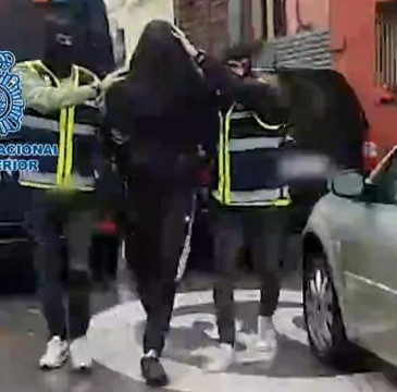 Zamora guarda silencio por las víctimas del atentado de Barcelona 