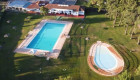 Varios jóvenes acceden de forma ilegal a la piscina municipal de Talayuela aún cerrada al público