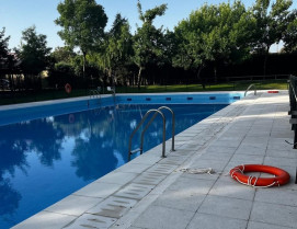 Varios actos vandálicos impiden la reapertura de las piscinas de Peraleda de la Mata