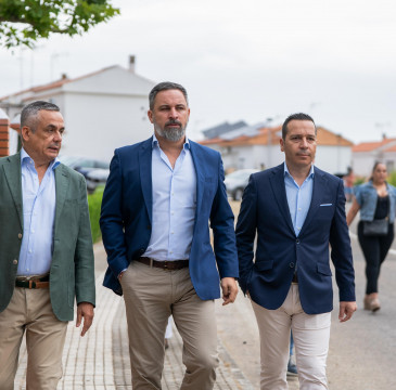 Zamora guarda silencio por las víctimas del atentado de Barcelona 