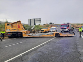 Un accidente de un camión obliga a cortar durante varias horas la carretera N-630 en Plasencia