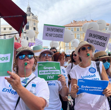 Zamora guarda silencio por las víctimas del atentado de Barcelona 