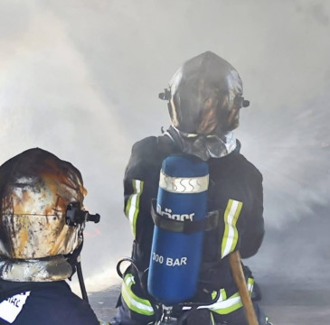 Zamora guarda silencio por las víctimas del atentado de Barcelona 