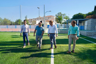 Finalizan las obras del nuevo campo de fútbol de La Picuriña en el barrio de San Roque