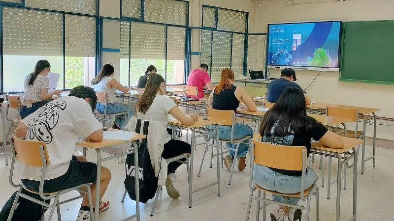 Un equipo de Badajoz gana uno de los premios del concurso de estadística
