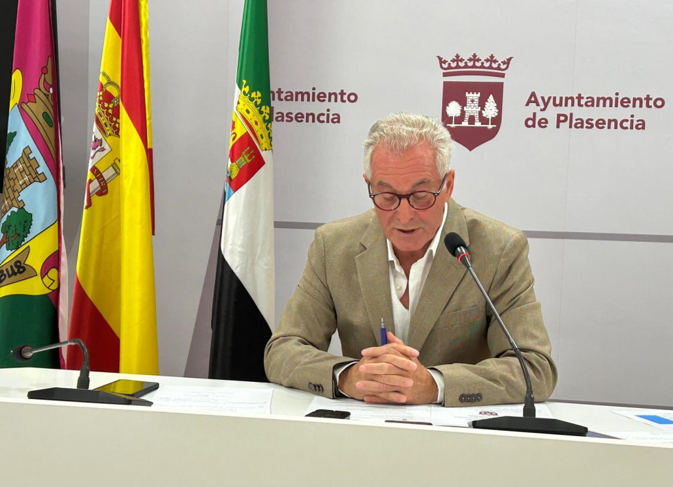 Plasencia intensifica la limpieza, desbroce y control de plagas durante el verano