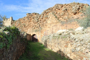 El Castillo de los Herrera de Arroyo de la Luz, declarado Bien de Interés Cultural
