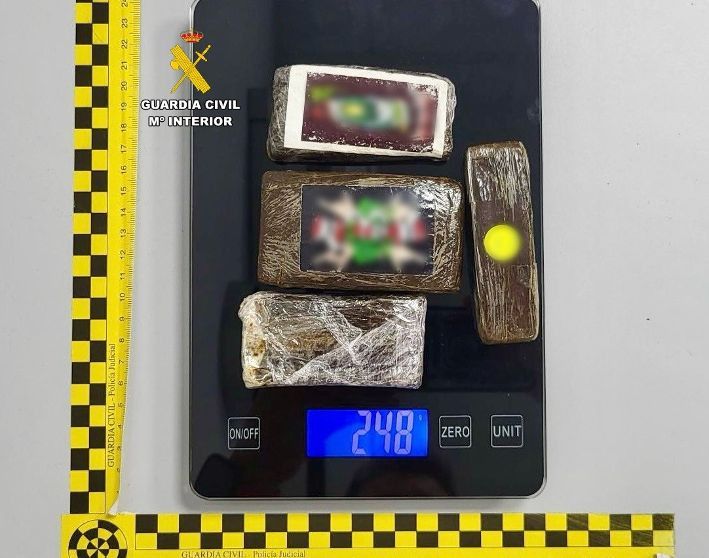 Detenido un joven en Cáceres con 248 gramos de hachís ocultos en su equipaje