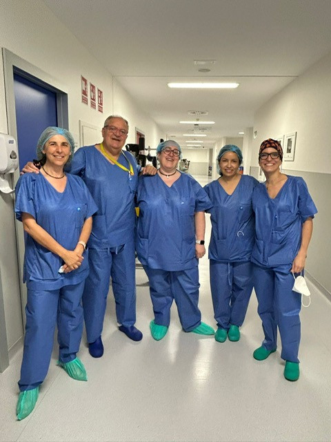 El Hospital de Cáceres incorpora una técnica para mejorar la recuperación del cáncer de mama