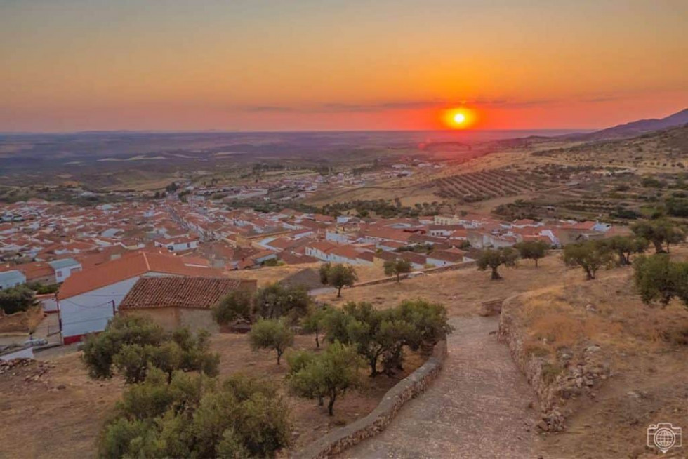 Hornachos lanza un nuevo programa de rutas mensuales para descubrir su paraíso natural y cultural