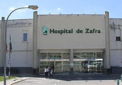 Cuatro menores y una mujer heridos en una colisión entre un camión y un turismo en la A-66