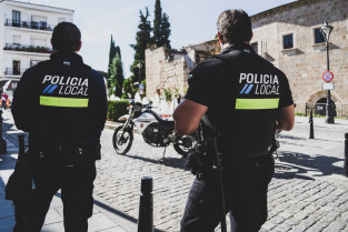 Policías locales de Plasencia vigilarán la garganta de Alardos durante los fines de semana