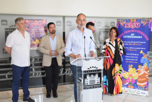 Grupos folclóricos de Taiwán, Uzbekistán, Irlanda y Portugal actuarán este verano en Badajoz