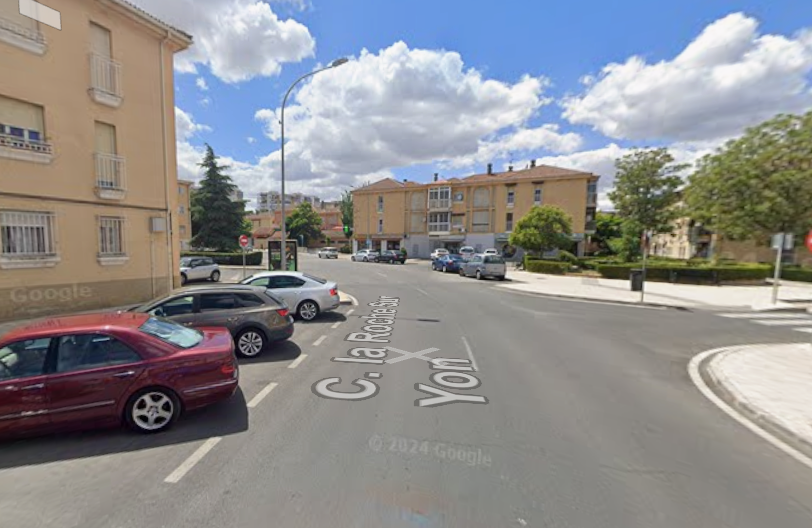 Comienzan las obras de remodelación de la calle La Roche Sur Yon de Cáceres