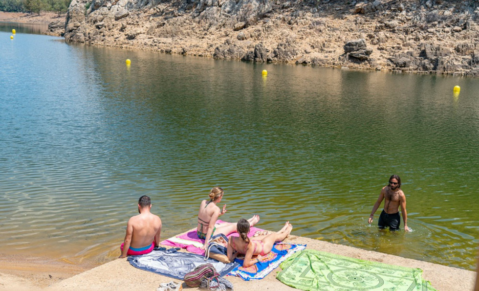 Badajoz destina 100.000 euros para fomentar el turismo en zonas de baño