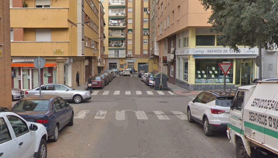 Una mujer herida tras ser atropellada por un turismo en Badajoz