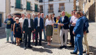 Cáceres instala un hito Xacobeo que refuerza su vínculo con el Camino de Santiago