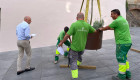 Cáceres instala maceteros para embellecer la Gran Vía y la fachada del ayuntamiento