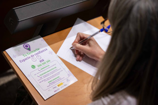 La Junta y las farmacias impulsan una red violeta para apoyar a las víctimas de violencia de género