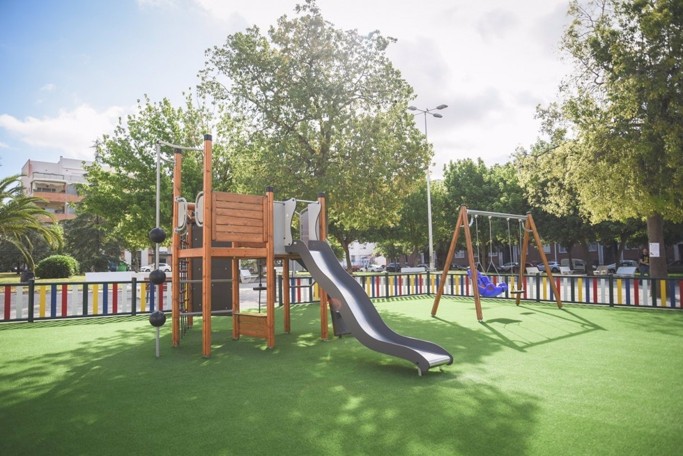Mérida inicia las obras de siete nuevos parques infantiles en sus barriadas