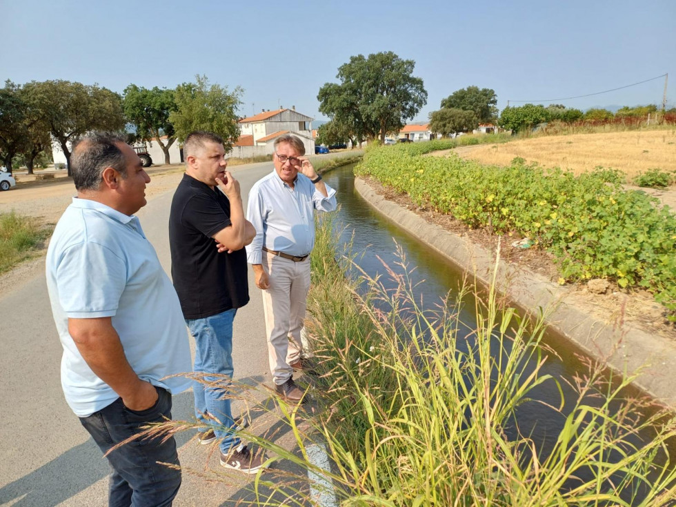 La Junta invierte 168.000 euros en modernizar la red de agua de Vegaviana