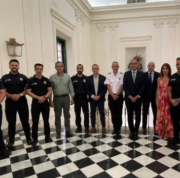 Zamora guarda silencio por las víctimas del atentado de Barcelona 