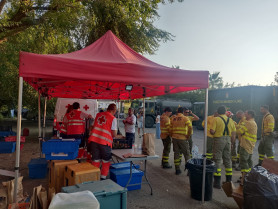 Baja la peligrosidad del incendio de Las Hurdes que ya está controlado al 90%