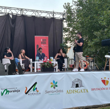 Zamora guarda silencio por las víctimas del atentado de Barcelona 