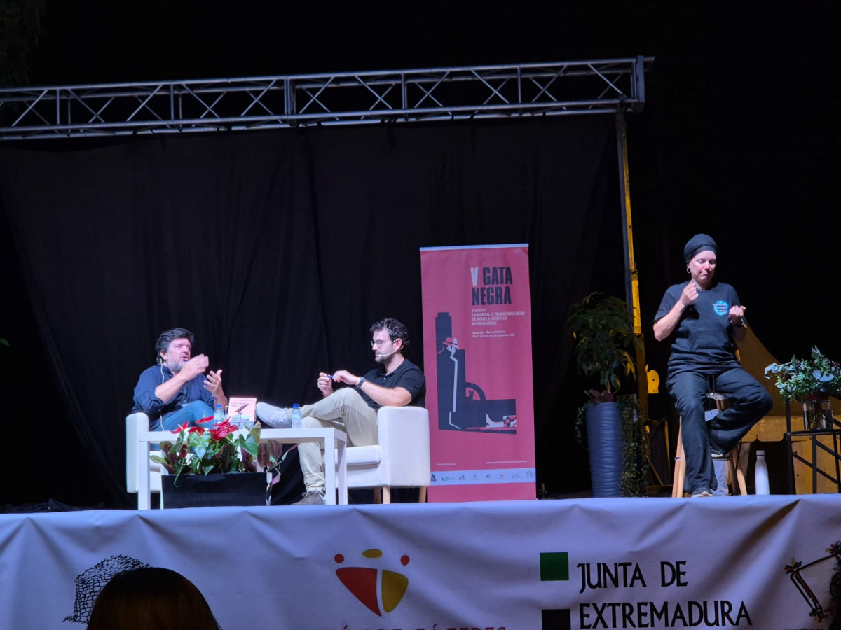 Tercera conferencia, Gata Negra, Moraleja,