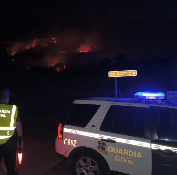 Zamora guarda silencio por las víctimas del atentado de Barcelona 