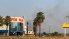 Bomberos y efectivos del Infoex sofocan un incendio en la carretera que une Moraleja y Coria