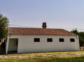 Arrancan las obras de conservación de cubiertas en varias instalaciones públicas de Puebla de Argeme