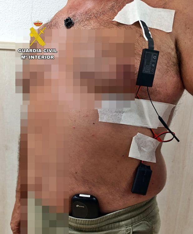 Conduce sin licencia un coche para llegar al centro de exámenes del carnet de conducir