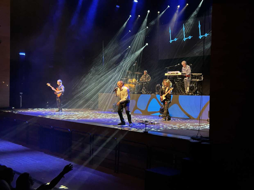 Todo listo en Talayuela para el concierto gratuito del popular grupo Fórmula V
